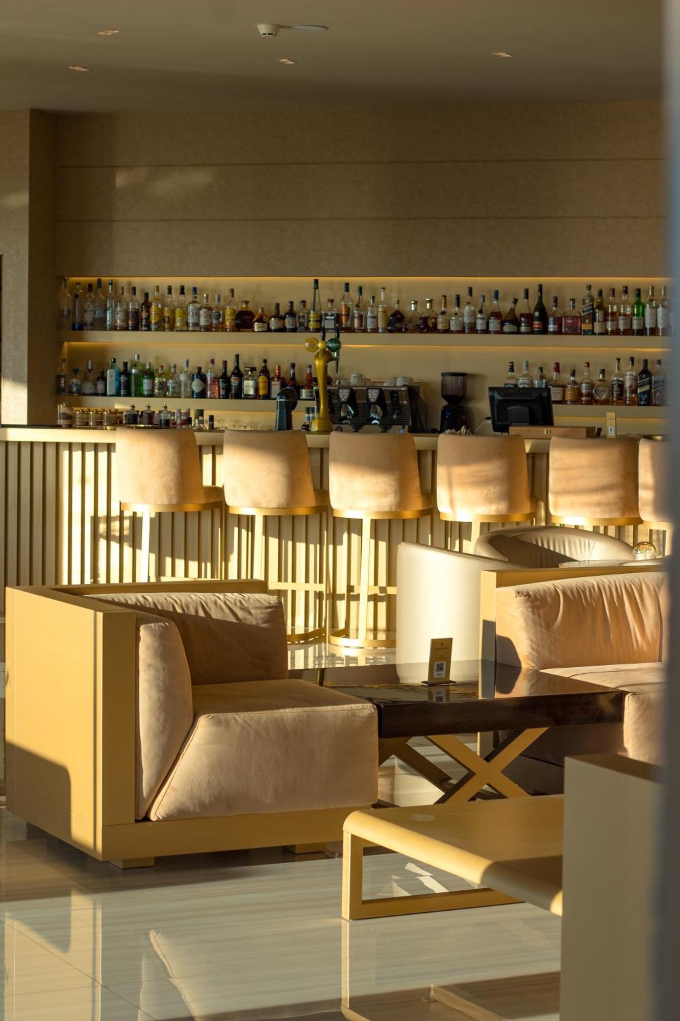 Amarande (Adults Only) Hotel Ayia Napa Luaran gambar The bar at the 101 bar
