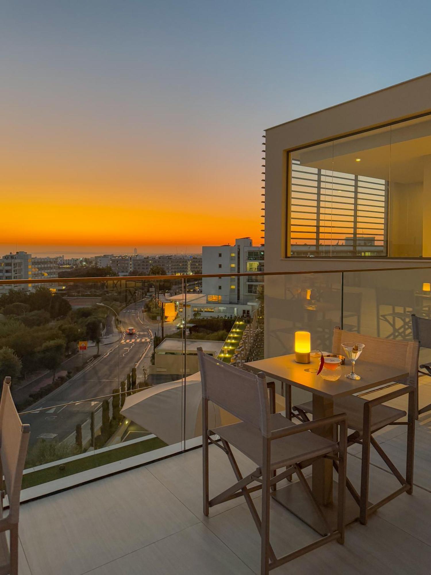 Amarande (Adults Only) Hotel Ayia Napa Luaran gambar Sunset at the Westin La Paloma